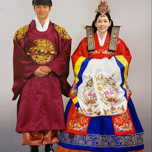 Paebaek Costume Rental _ Couple Premium Set 4