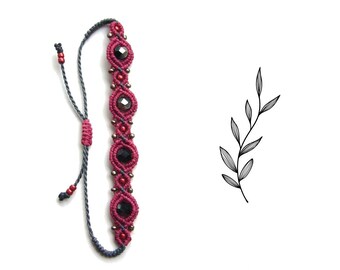 Makramee Armband micromacrame bracelet rot anthrazit handmade handgemacht Geschenk für Frau Freundin Glasschliffperlen