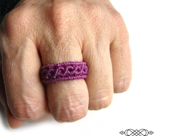 Macrame ring, band ring, micromacrame ring, gift for woman, casual, brass bead, color raspberry