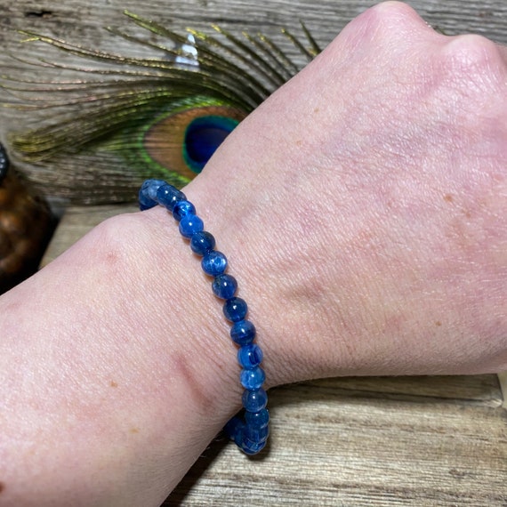 Kyanite Essence Bracelet | Blue Kyanite Bracelet 9 mm - Shop crystalorigins  Bracelets - Pinkoi