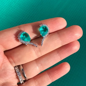 Top Quality Ocean Blue Natural Paraiba Tourmaline Stud Earrings Stunning! Color and Glow is amazing!