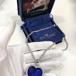 Titanic Necklace , Heart of the Ocean Necklace, Forever Love, Sapphire Necklace , Inspired by Titanic, Rose Necklace from Titanic imagem 4