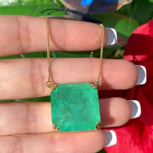 Mesmerizing Natural Green Colombian Emerald Necklace, Emerald May Birthstone, Natural Gemstone Dainty Necklace Emerald Pendant, Gift for Her