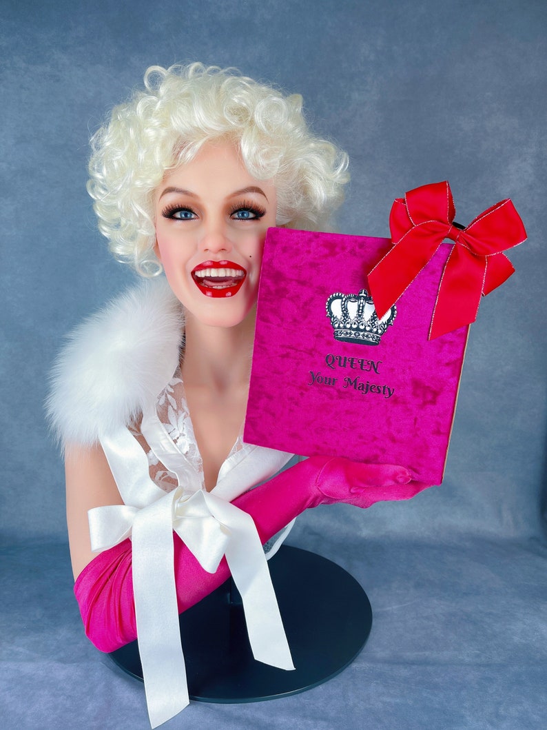 Mystery Box of Jewelry, im Wert von 350 Dollar, Star of Hollywood, der glamouröseste Schmuck der Welt, inspiriert von Queen Bild 2