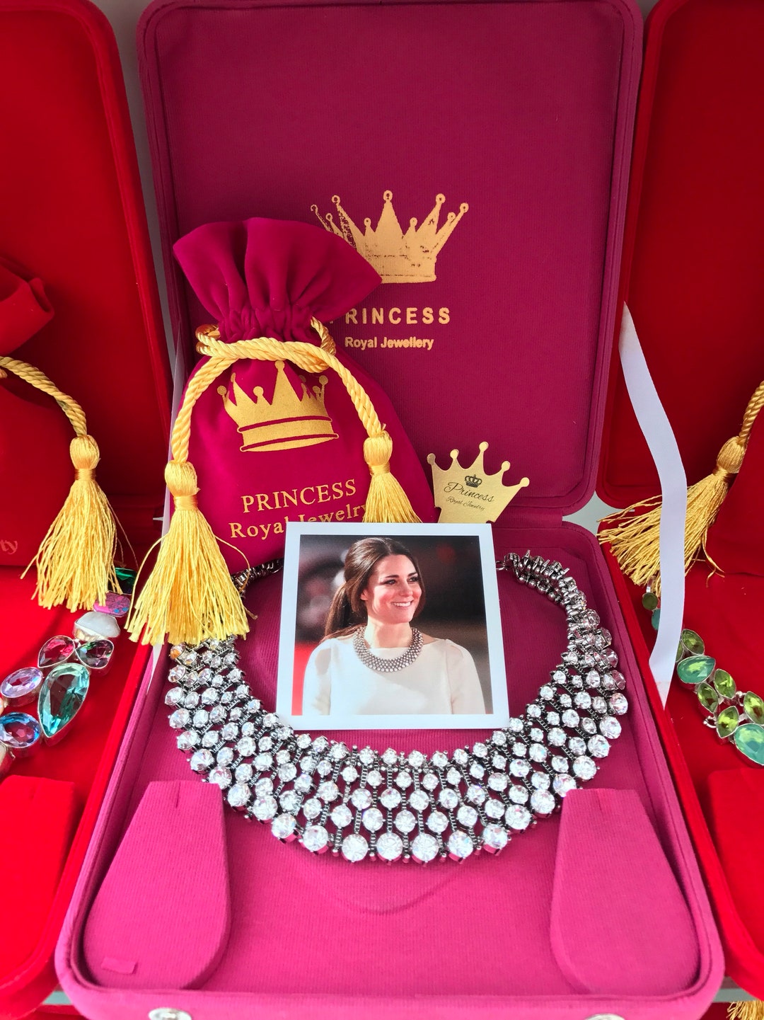 Princesse Kate Collier ras de cou en cristal de luxe duchesse de Cambridge  inspiré de la princesse Kate de la famille royale Canada