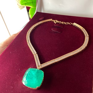 Queen Emerald Charm Necklace, Big and Bold, Large Natural Glowing Neon Green Colombian Emerald Diamond Choker Necklace, Luxury Gift image 1