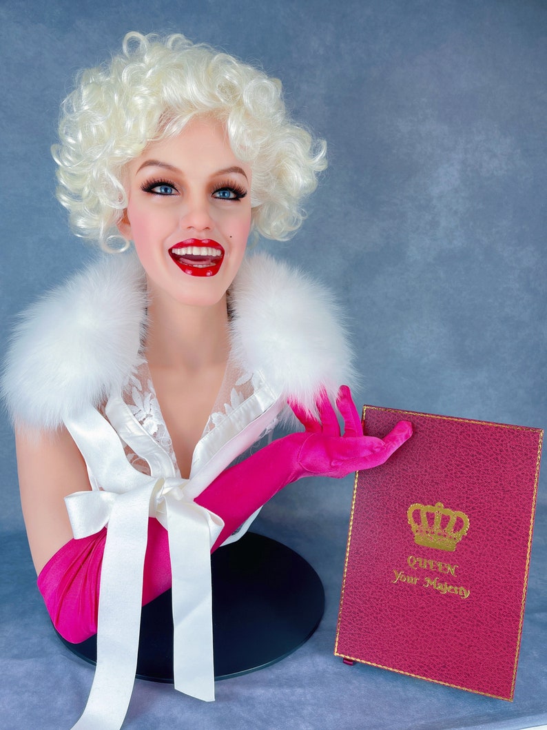 Mystery Box of Jewelry, im Wert von 350 Dollar, Star of Hollywood, der glamouröseste Schmuck der Welt, inspiriert von Queen Bild 5