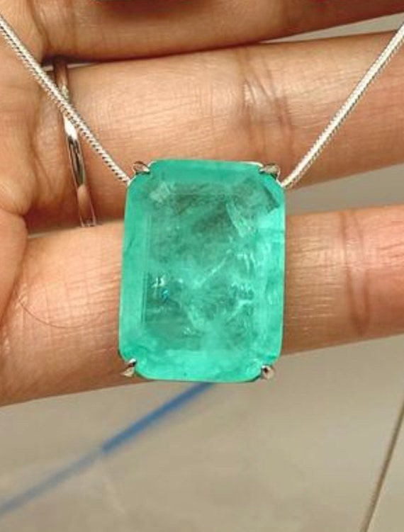 Emerald Neon Emerald Neon