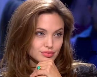 Glowing Angelina Jolie Inspiré 100% Véritable bague de lunette émeraude colombienne, vermeil en or jaune 18 carats, énorme bague émeraude solitaire