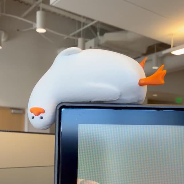 Monitor Goose, compañero de escritorio de apoyo emocional, adorno para pantalla impreso en 3D, regalo para la oficina