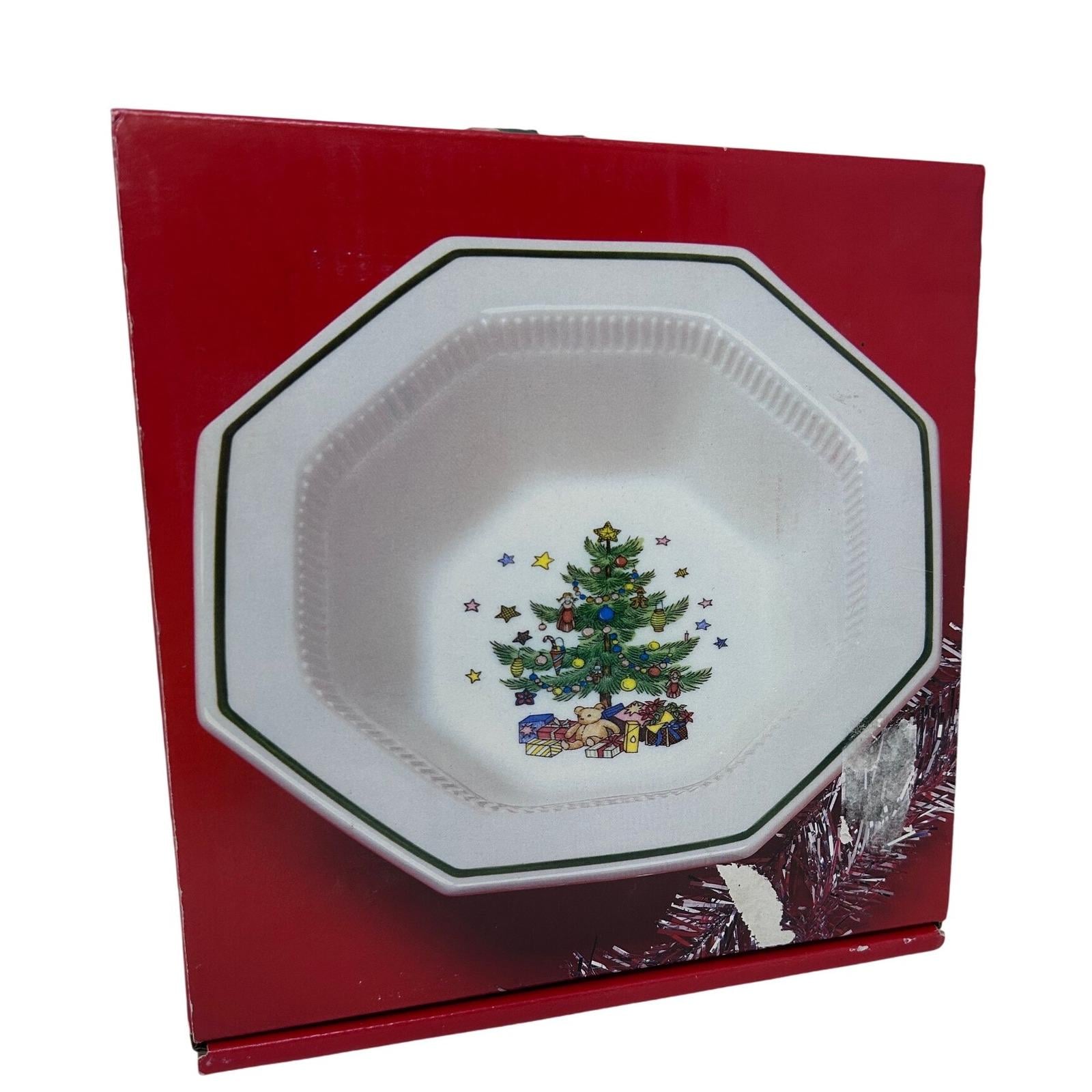 NIKKO Classic Collection クリスマス皿 Nikko Christmastime Octagonal Serving Bowl 9 Inch Christmas Japan