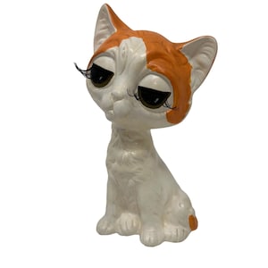 Big Eye Cat Figurine - Etsy