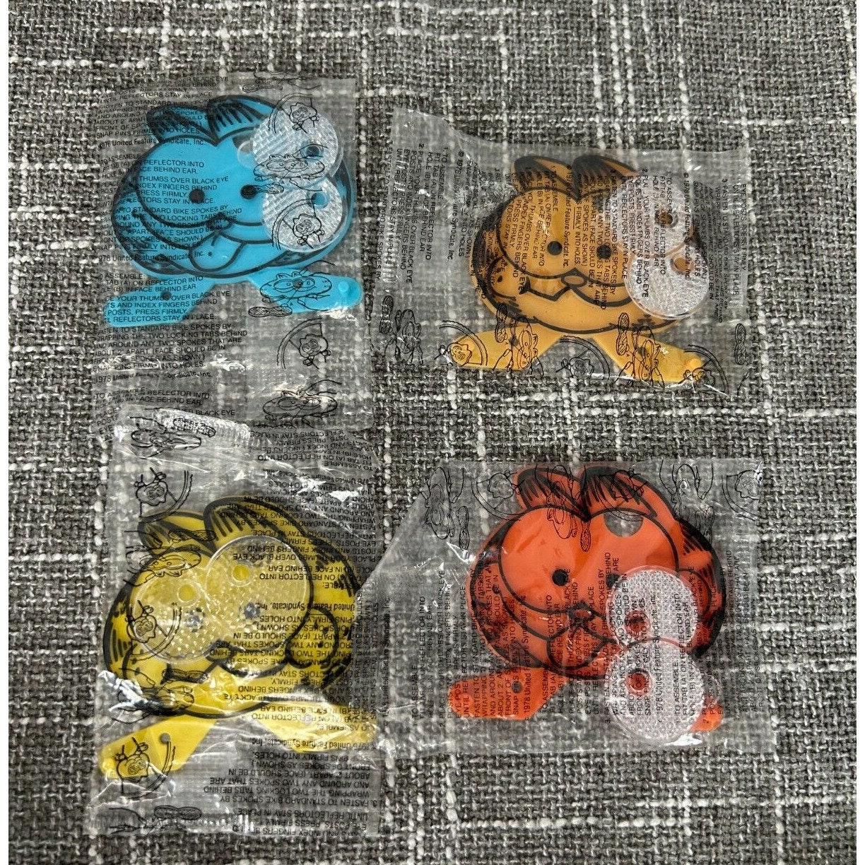 Lot of 4 Garfield Bicycle Spoke Reflectors Kellogg's 80s 3x3 Blue