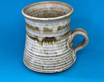 Coffee Mug Rustic Cottage Farmhouse Look Studio Pottery Hand Thrown White Gray Beige Wide Base In Gift Box