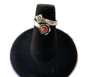 Sterling silver Toe ring with cabochon coral