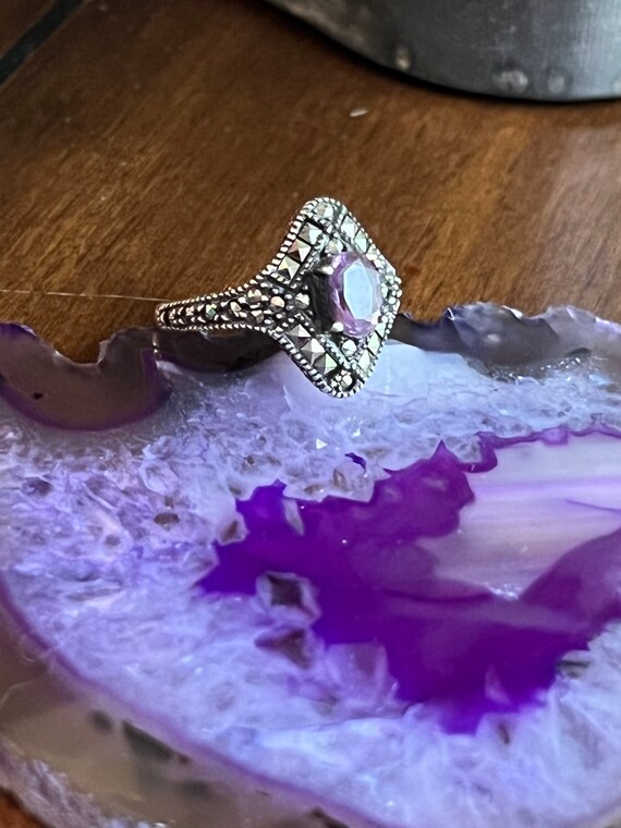 JJ vintage  amethyst and marcasite ring - image 3