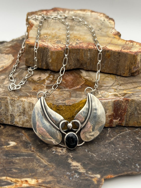 Groves sterling modernist piece with black onyx