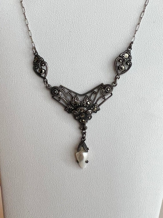 Vintage Sterling marcasite and pearl necklace - image 3