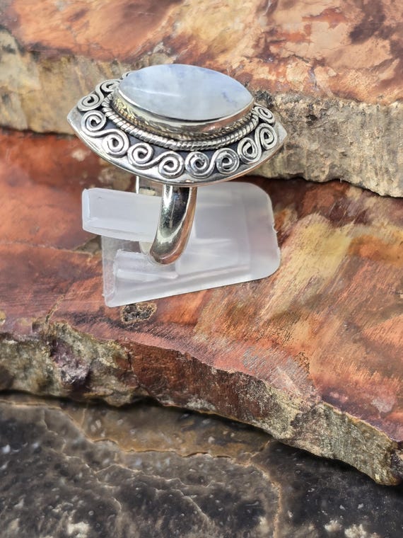 Sterling and moonstone ring - image 3