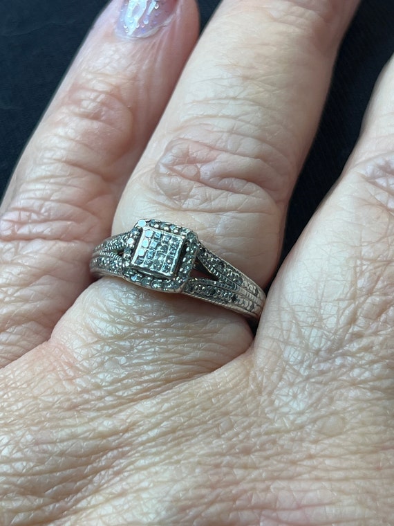 Sterling and diamond ring - image 5