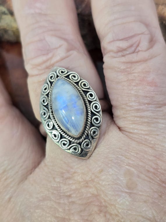 Sterling and moonstone ring - image 2