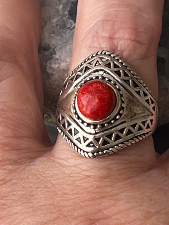 Sterling silver and coral ring - image 4
