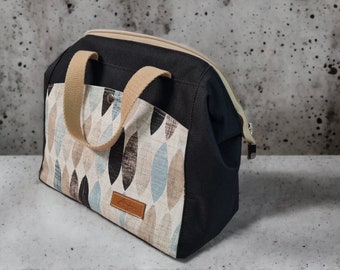 Unique handmade canvas handbag: Stylish elegance and functionality combined
