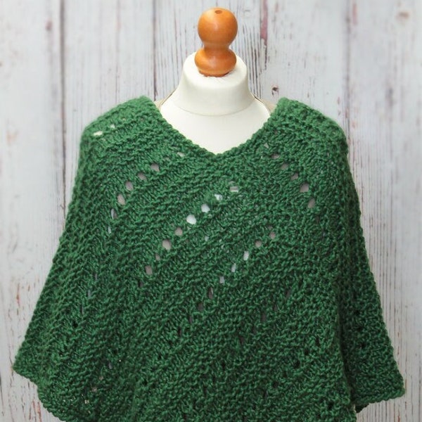 S~L*Hippie*Boho*gestrickter Damen-Poncho*Cape*Überwurf*Landhaus*Country*Trachtenmode*rustikal*handgestrickt