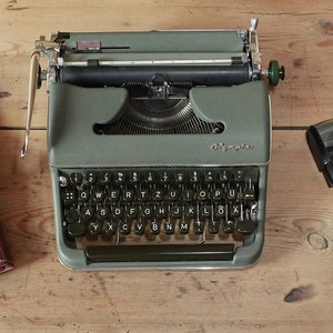 Old typewriter Olympia green vintage 50s image 2