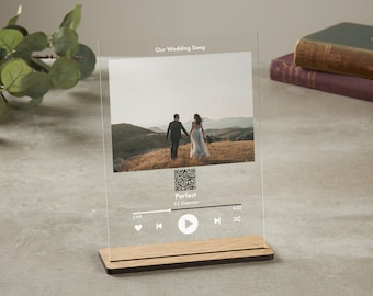 Targa/stampa musicale personalizzata con supporto in legno, regalo per coppie, regalo per lei, regalo per lui, canzone di Spotify, regalo di nozze, regalo per un amico