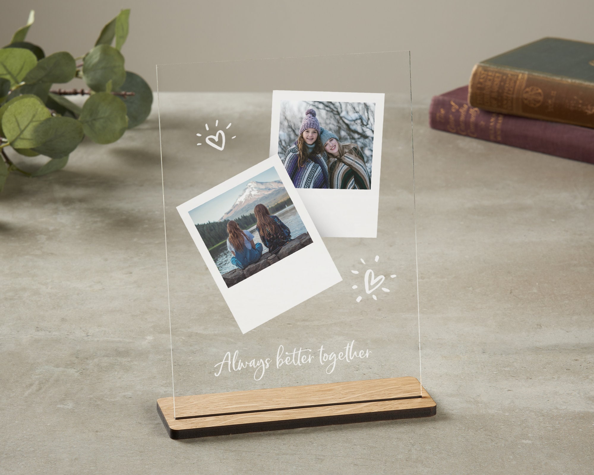 Gepersonaliseerde fotoplaquette met houten standaard, cadeau voor stel, cadeau voor haar, cadeau voor hem, gepersonaliseerde fotopolaroid, huwelijkscadeau, acrylafdruk