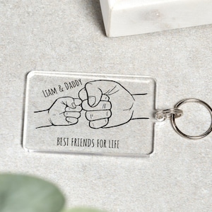 Personalised Fist Bump Keyring for Daddy, Fathers Day Gift, Dad Gift, Daddy Birthday Gift, Gift for Dad Keyring, Christmas Gift for Daddy