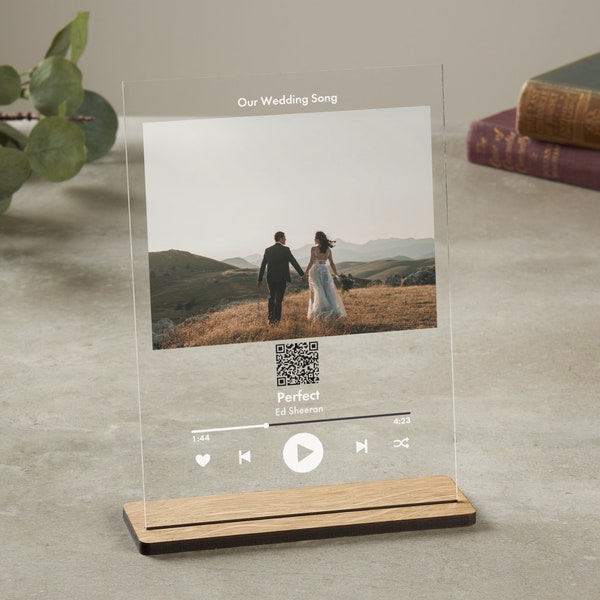 Personalised Custom Spotify Song Plaque with Wooden Stand, Couple Gift, Gift for Her, Gift for Him, Personalised Spotify Song, QR Code Song