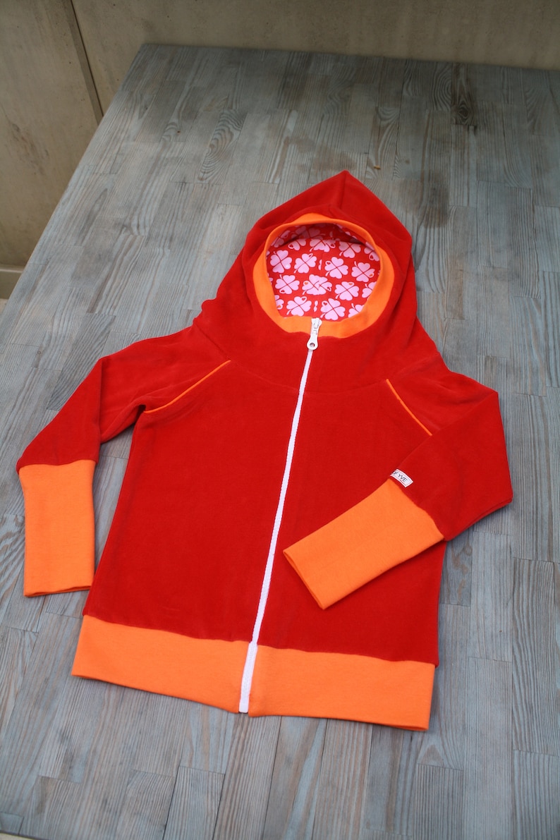 Retro Nicki Zipfel-Jacke Hoodie rot-orange Kleeblätter Bild 1