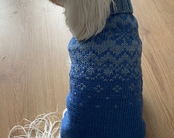 Hand-knitted Norwegian-style dog sweater made from 100% pure merino wool