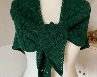 Large triangular scarf made of virgin wool and alpaca in dark green - or in your favorite color