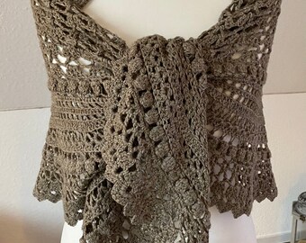 Large shawl in a net pattern with a wide border - hand-crocheted from a pure virgin wool-alpaca mix in taupe or in your desired color