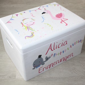 Erinnerungskiste Baby, Erinnerungsbox Baby groß, Geschenk zur Taufe, zur Geburt, Holzkiste mit Name, Spielzeugkiste personalisiert, Mädchen