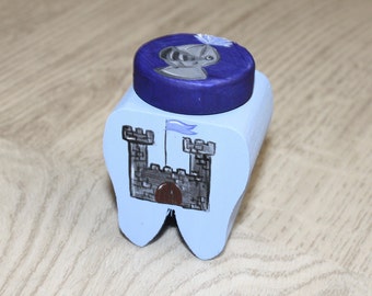 Milk tooth box, tooth fairy, hand-painted, personalized, box with knight, tooth box castle, letter from the tooth fairy, tooth fairy certificate, certificate, wood