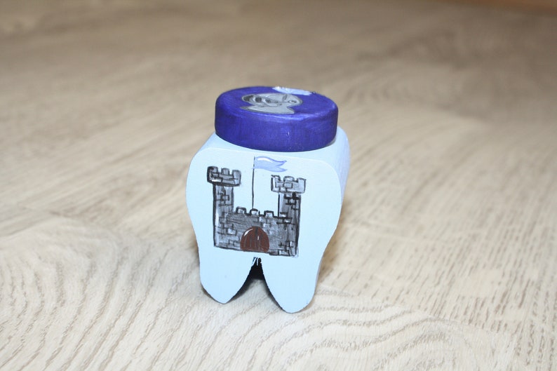Bild Nebenjob Als Geschenkeverpacker Beim Verpacken Von Bild Nebenjob Als Geschenkeverpacker Beim Verpacken Von