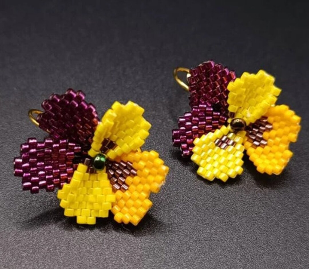 Boucles D'oreilles Alexis Bittar - Fleurs Pensées Violettes En Zircon - Plaqué Or Jaune - Neuf Avec étiquettes