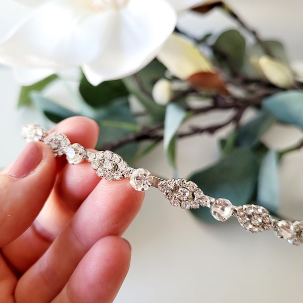 Strass Haarreif Krönchen Braut Haarschmuck Hochzeit Tiara Brautfrisur Brautschmuck Hochzeitstag Blüten Blumen Kopfschmuck Silberne Krone