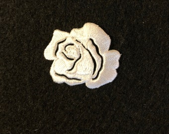 Appliqué - Embroidered Small White Rose - Iron On