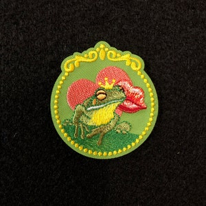 Applique - Embroidered Frog Prince and Sparkly Lips - Iron On