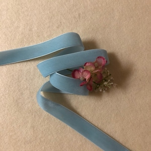 7/8 Inch Hydrangea Nyvalour Swiss Velvet Ribbon