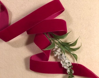 7/8 Inch Beauty Nyvalour Swiss Velvet Ribbon
