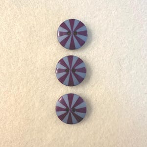 Kaffe Fassett Button - 20mm/3/4 Inch Purple and Slate Blue Radiate - Price is for 1 Button