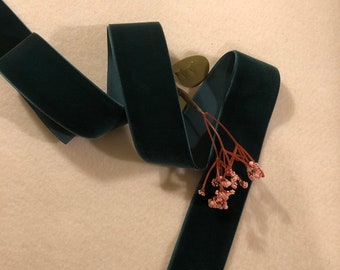 1 1/2 Inch Hunter Green Nyvalour Swiss Velvet Ribbon