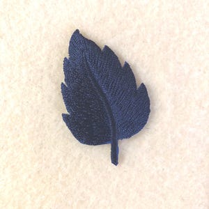Applique - Foglia ricamata blu navy - Stirabile