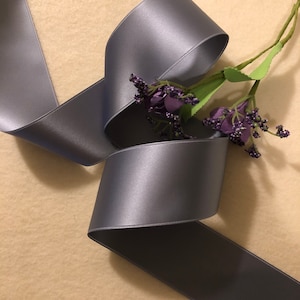 2 inch grijs Zwitsers dubbelzijdig satijnen lint